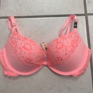NWT Victoria’s Secret Bra 32C